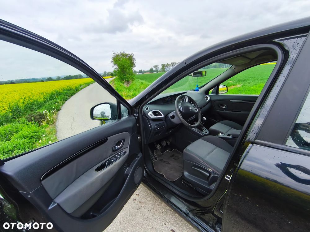 Renault Scenic 1.6dCi Energy TomTom Edition - 10