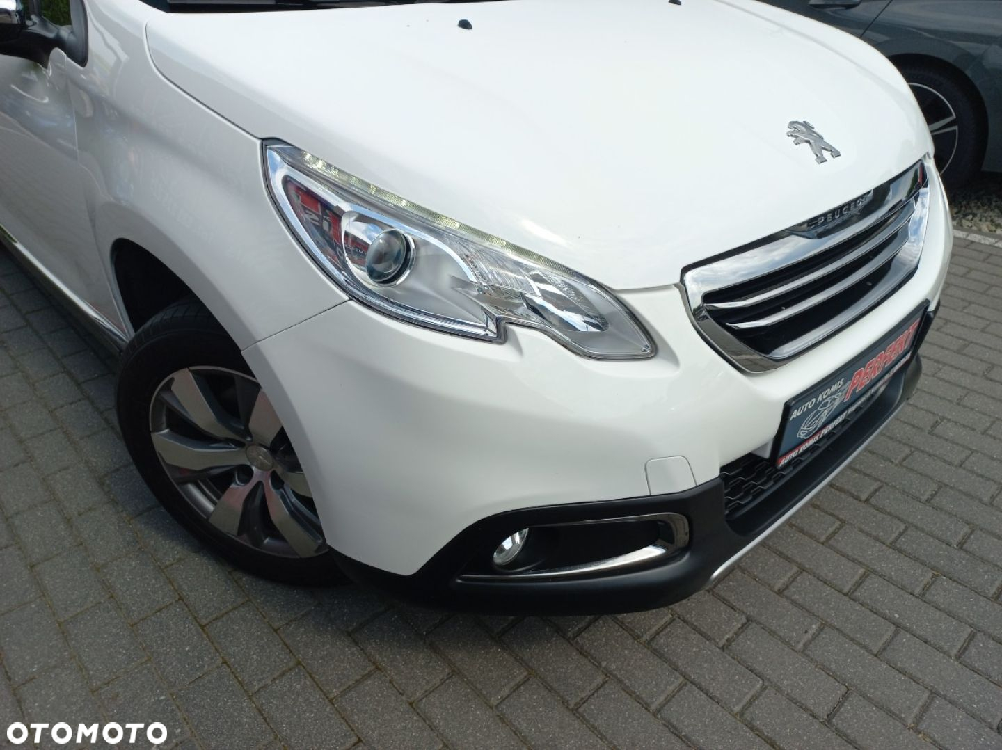 Peugeot 2008 - 5