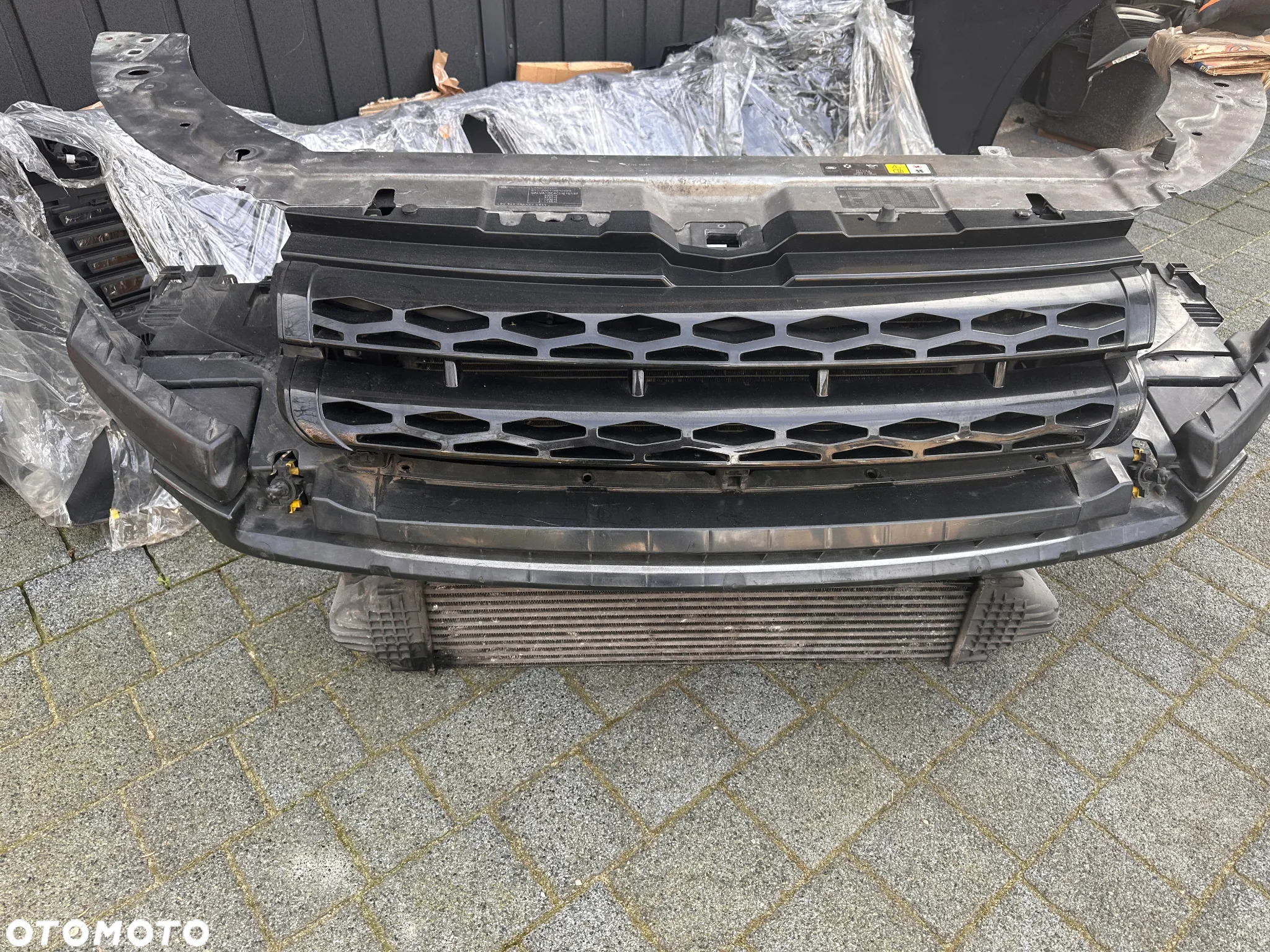 Range Rover EVOQUE przod xenon lampy rozne kolory - 5