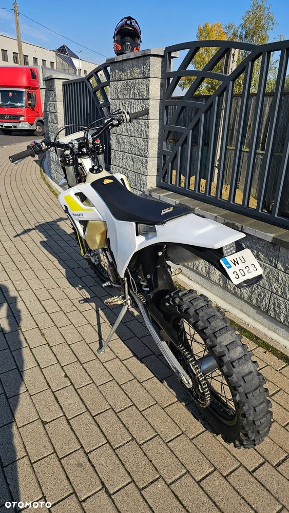 Husqvarna FE - 16