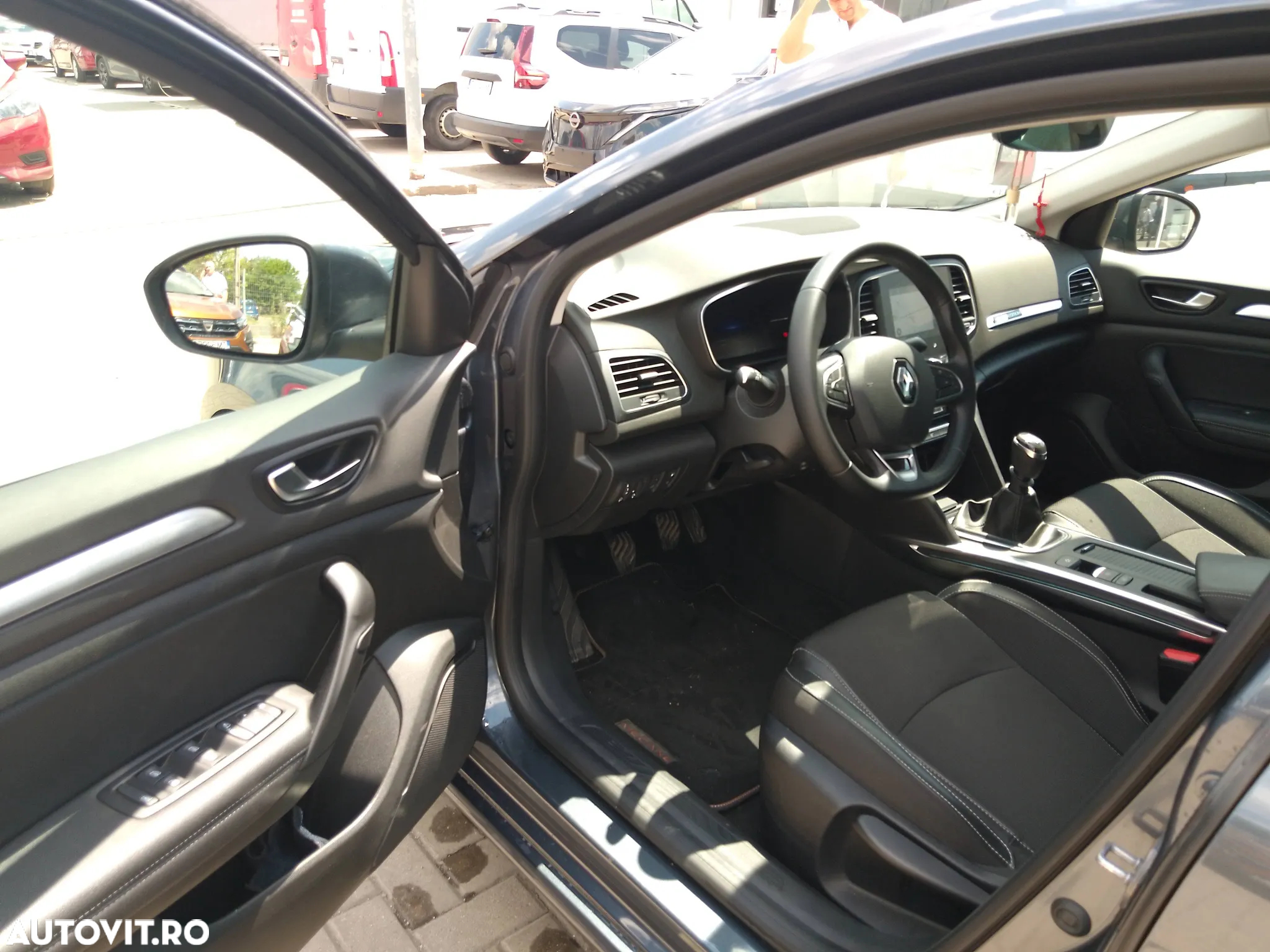 Renault Megane TCe GPF Intens - 13