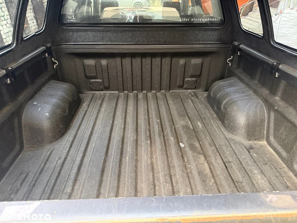 Toyota Hilux 3.0 D-4D PowerBoost Invincible - 10