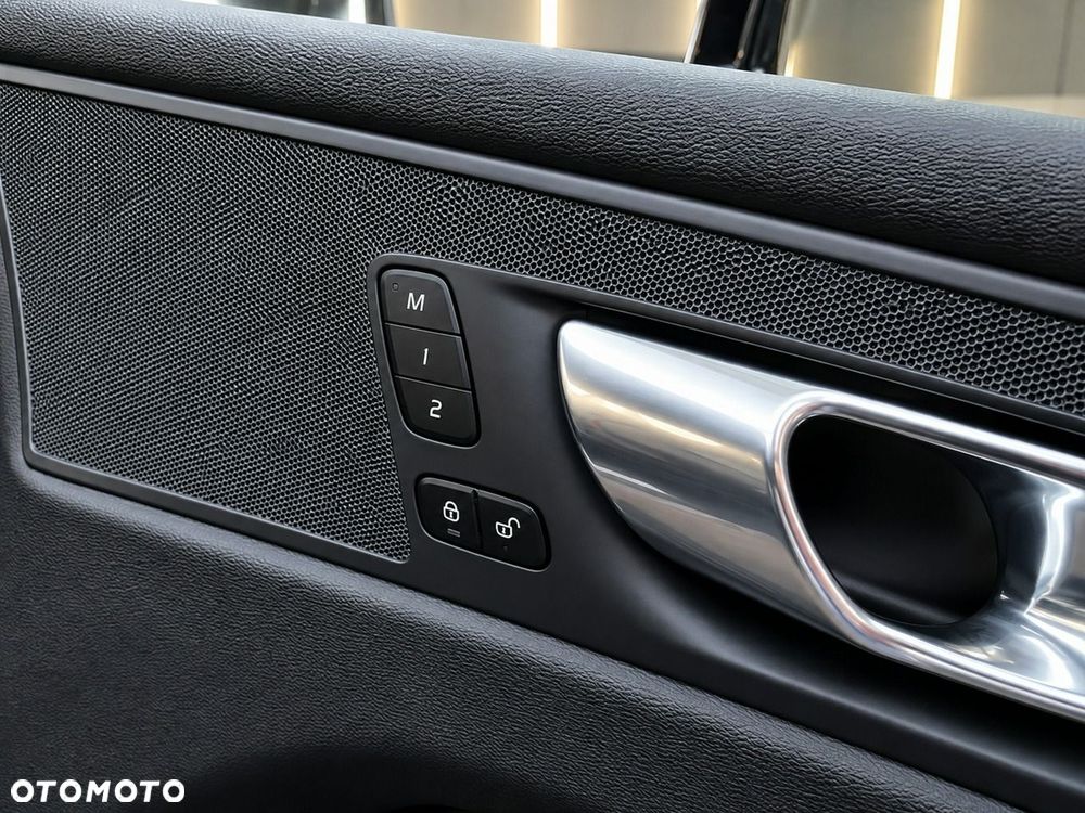 Volvo XC 60 - 23