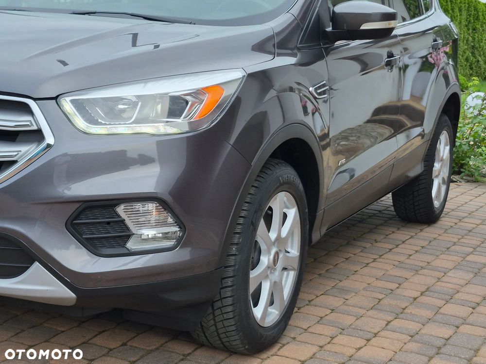 Ford Kuga - 35
