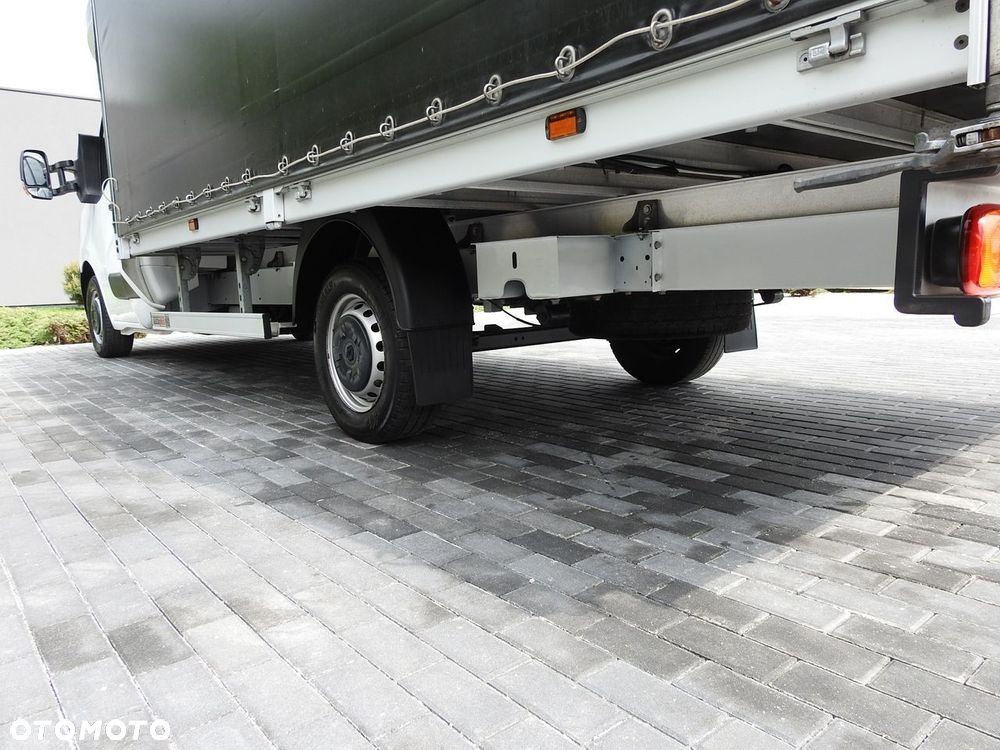 Renault MASTER PLANDEKA 10 PALET WEBASTO TEMPOMAT LEDY KLIMATYZACJA  165KM - 17
