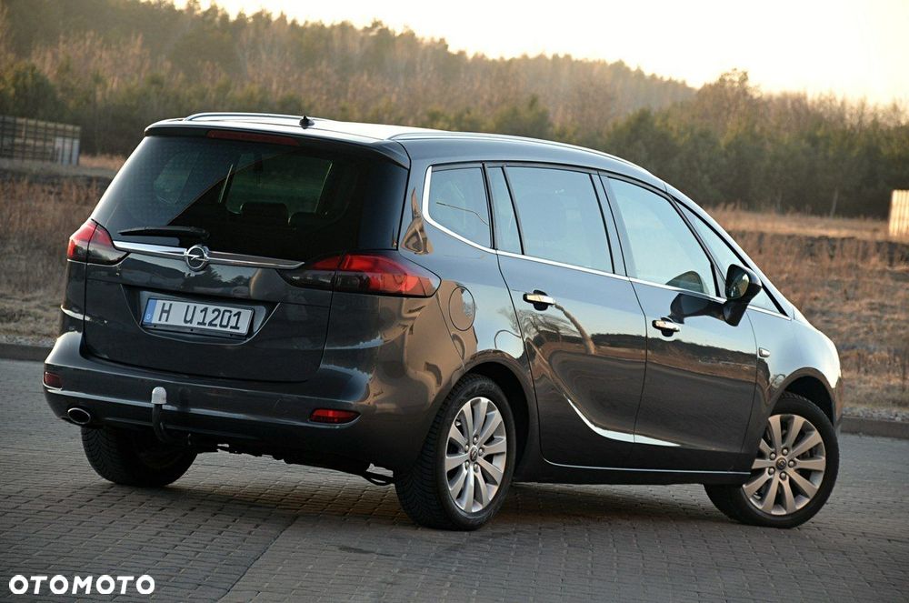 Opel Zafira - 12