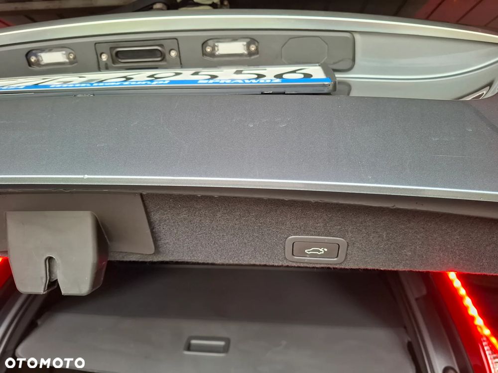 Volvo XC 60 D3 Drive-E R-Design Momentum - 17