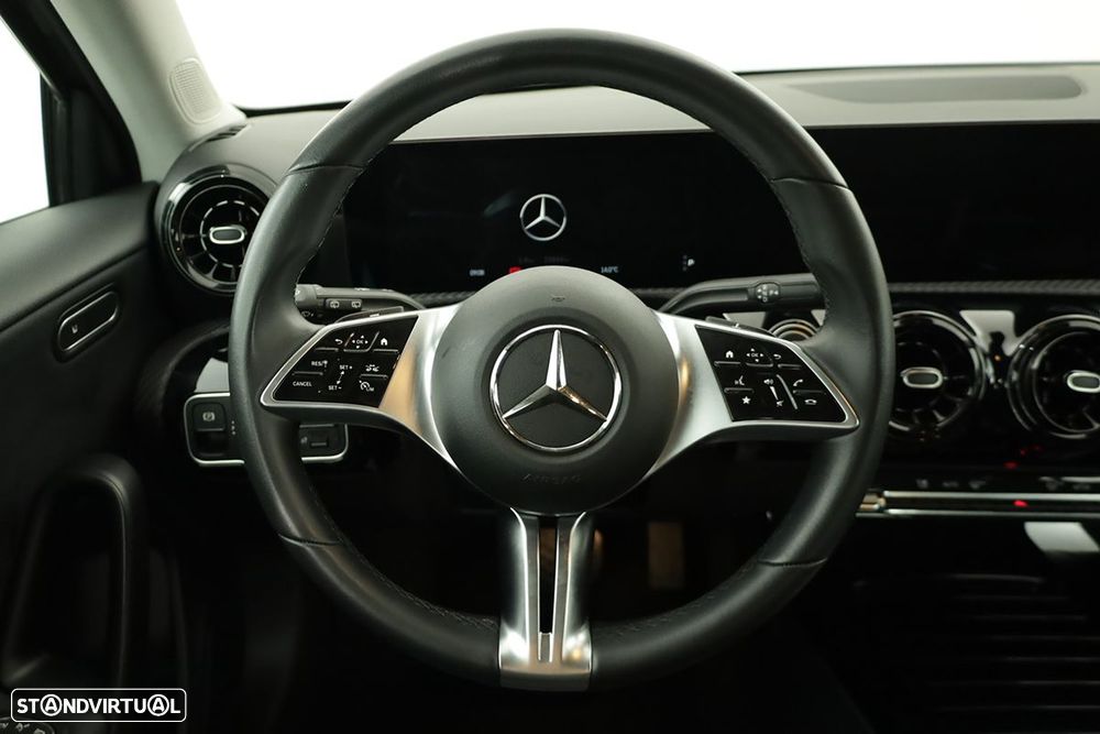 Mercedes-Benz A 200 Standard - 15