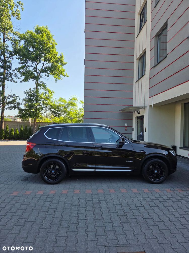 BMW X3 xDrive28i xLine - 2