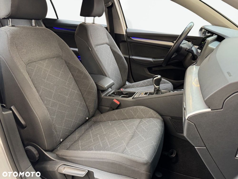 Volkswagen Golf Variant - 19