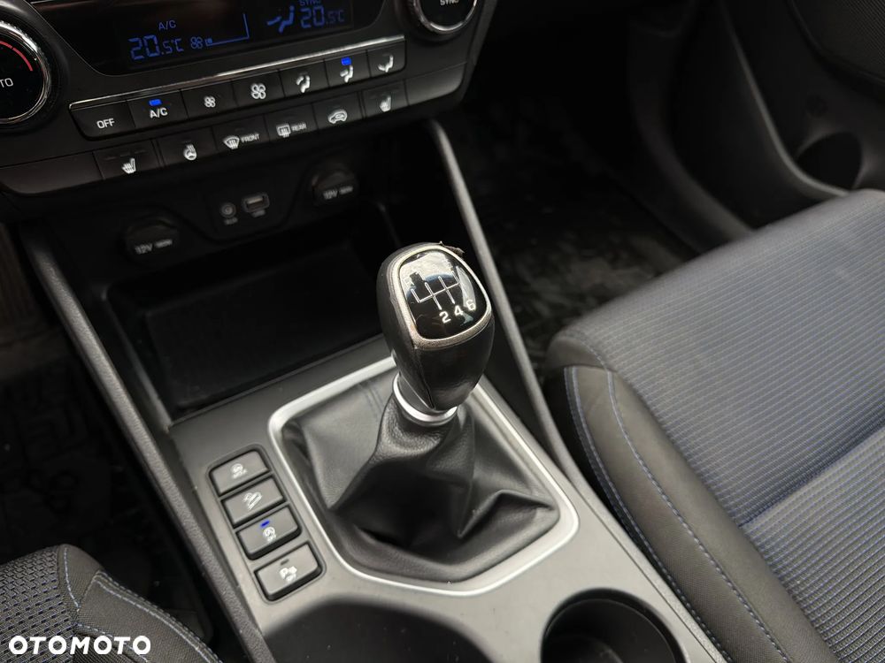 Hyundai Tucson 1.6 GDI BlueDrive Comfort 2WD - 16