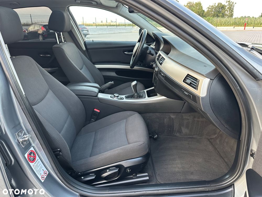 BMW Seria 3 320d Efficient Dynamic Edition Blue Performance Sport Line - 21