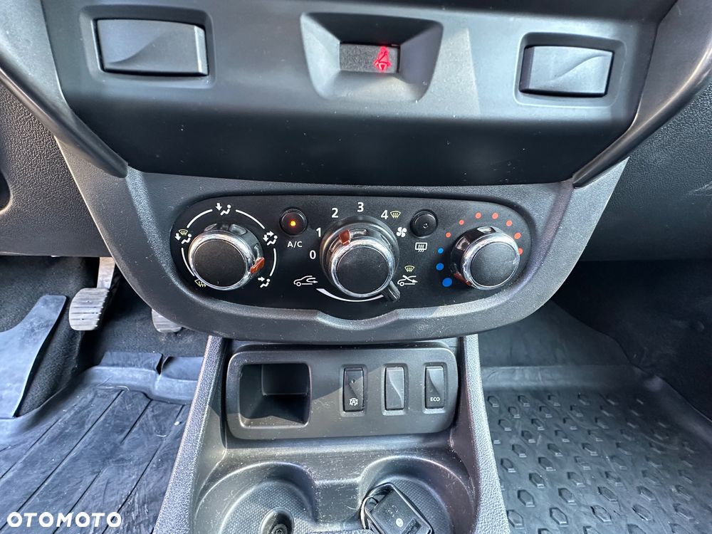 Dacia Duster 1.6 SCe Ambiance S&S - 7