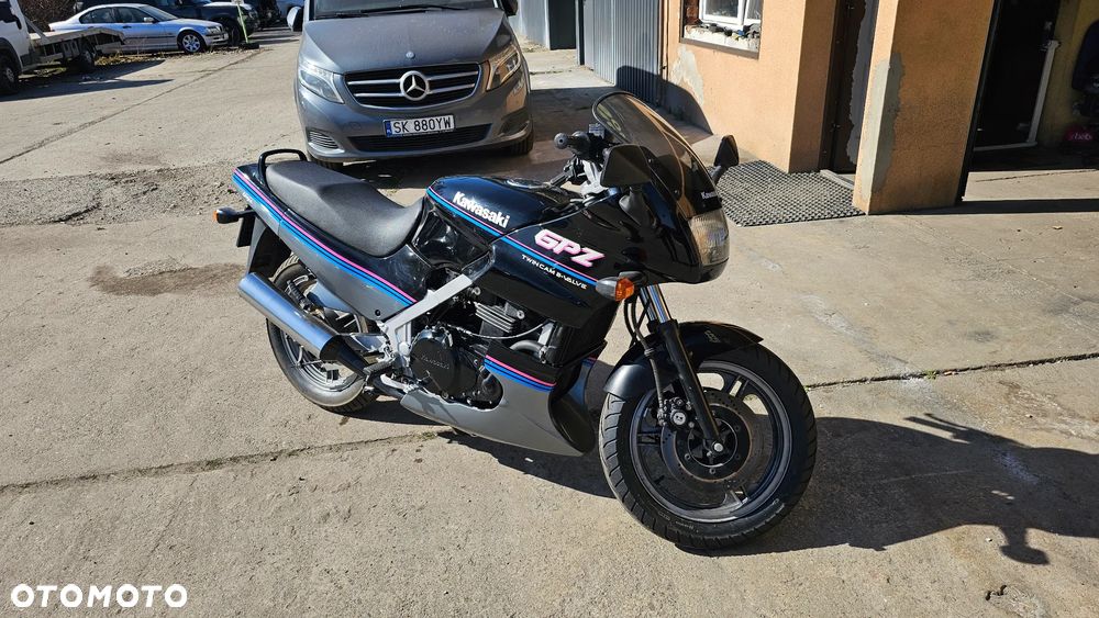 Kawasaki GPZ - 1