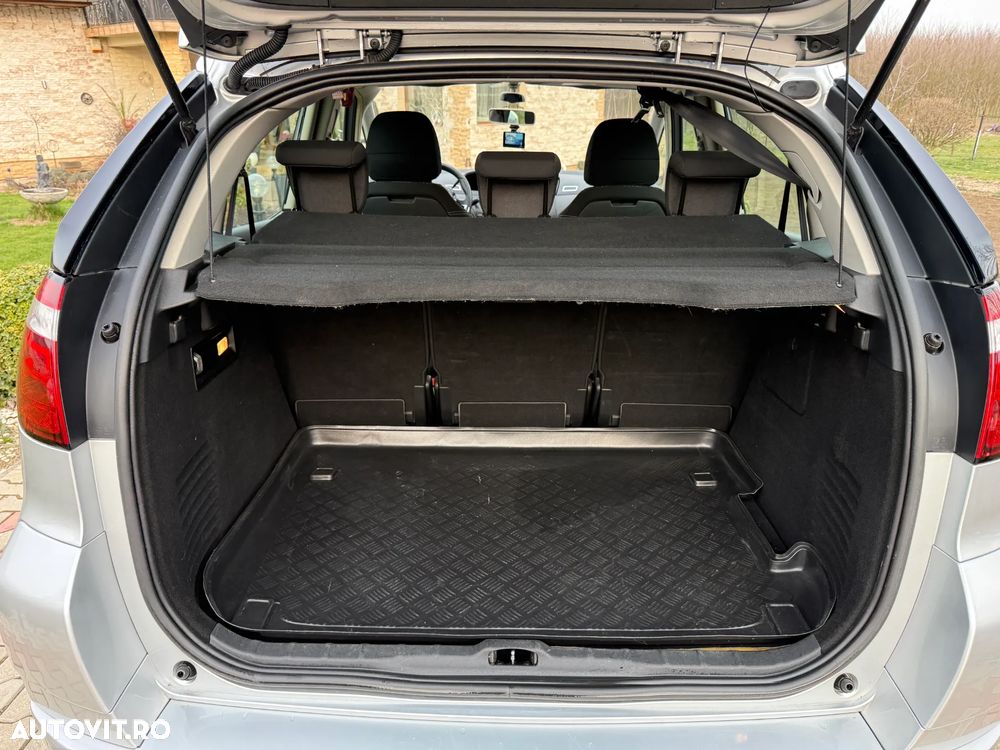 Citroën C4 1.6 THP BMP Exclusive - 31