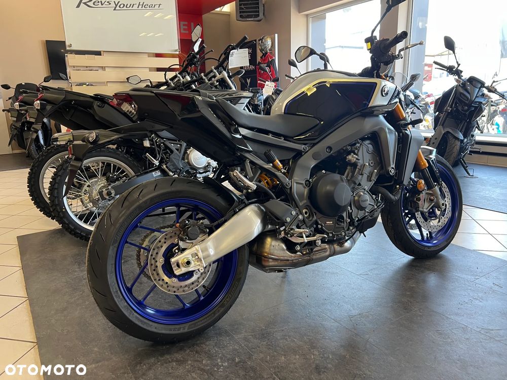 Yamaha MT - 7
