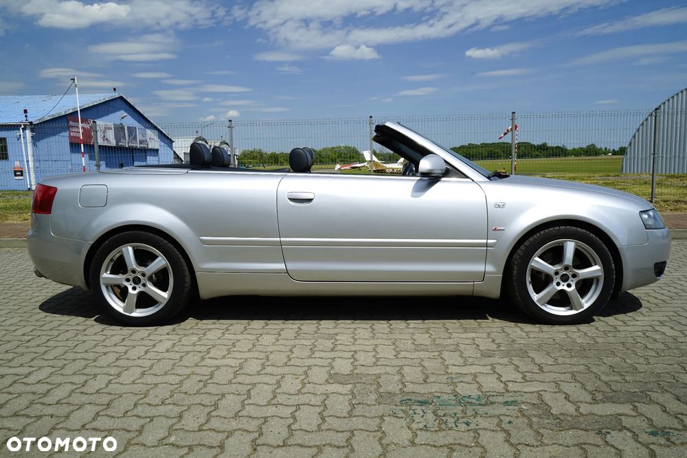 Audi A4 Cabrio - 8