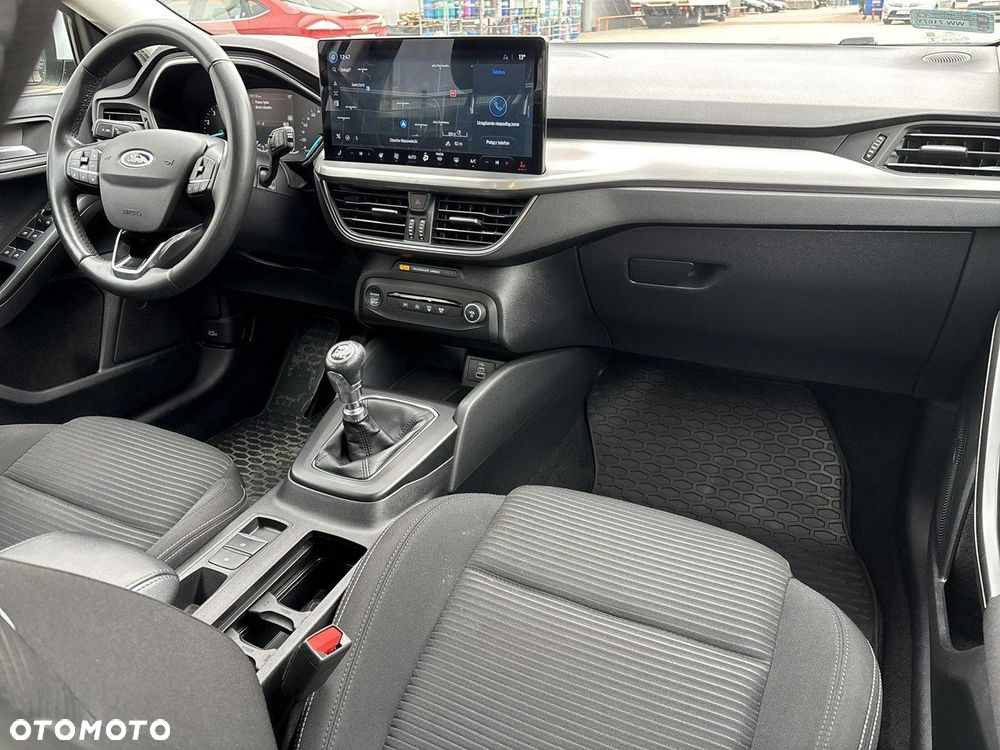 Ford Focus 1.0 EcoBoost Titanium - 16