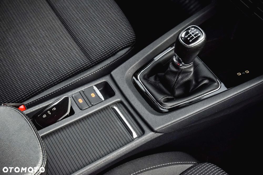 Skoda Octavia 1.5 TSI ACT Ambition - 36