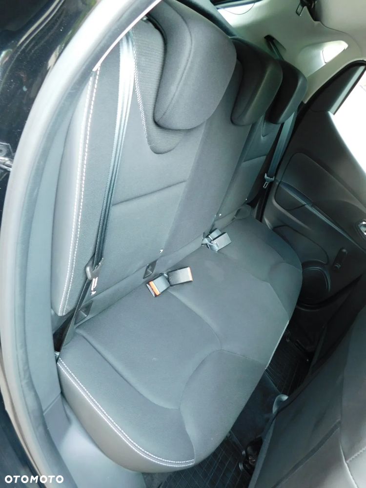 Renault Clio 1.2 16V 75 LIMITED - 20