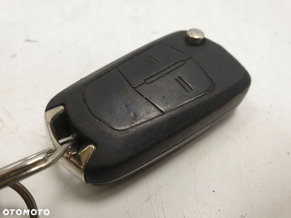 KLUCZYK PILOT OPEL CORSA D 13188285 - 10