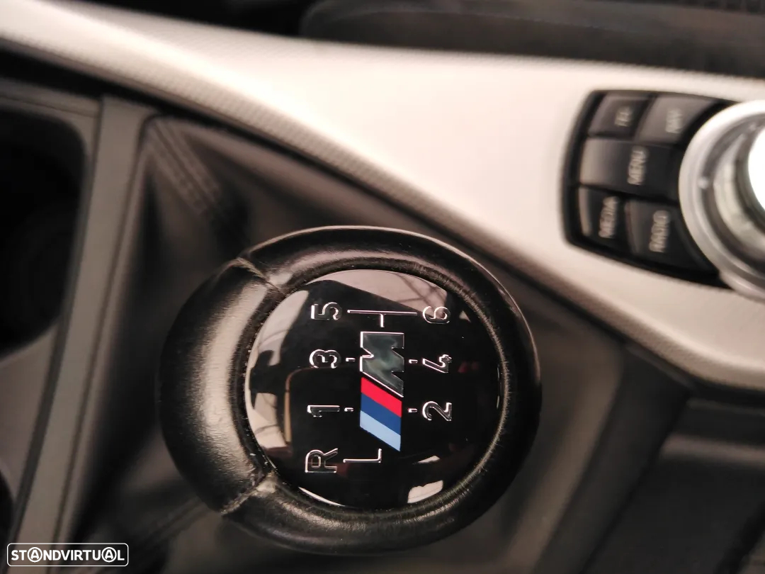 BMW 116 d Pack M - 19