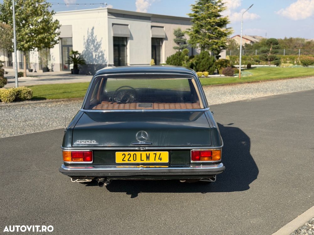 Mercedes-Benz W114 - 5