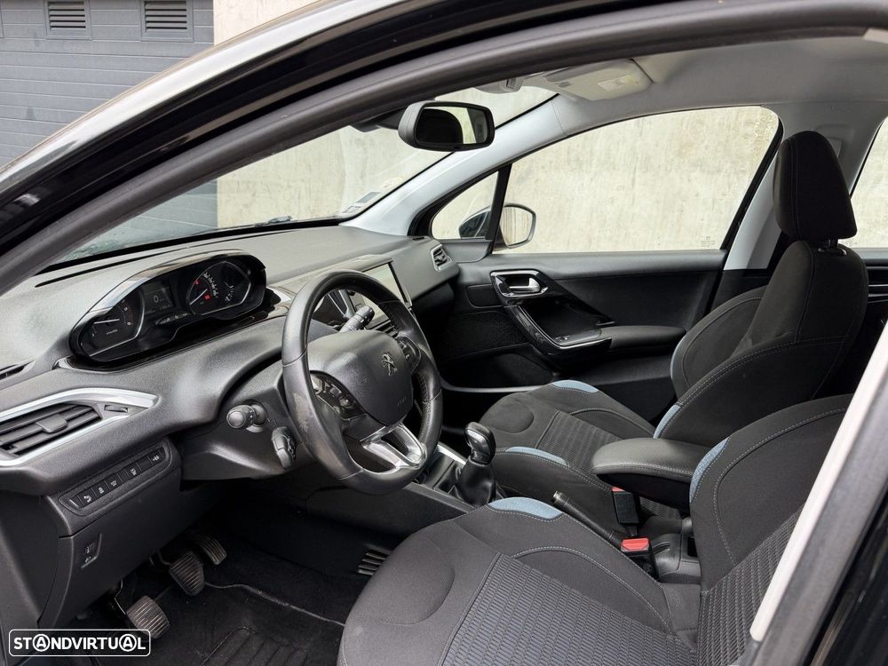 Peugeot 208 1.6 e-HDi Allure - 10