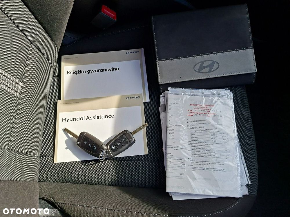 Hyundai Elantra - 26