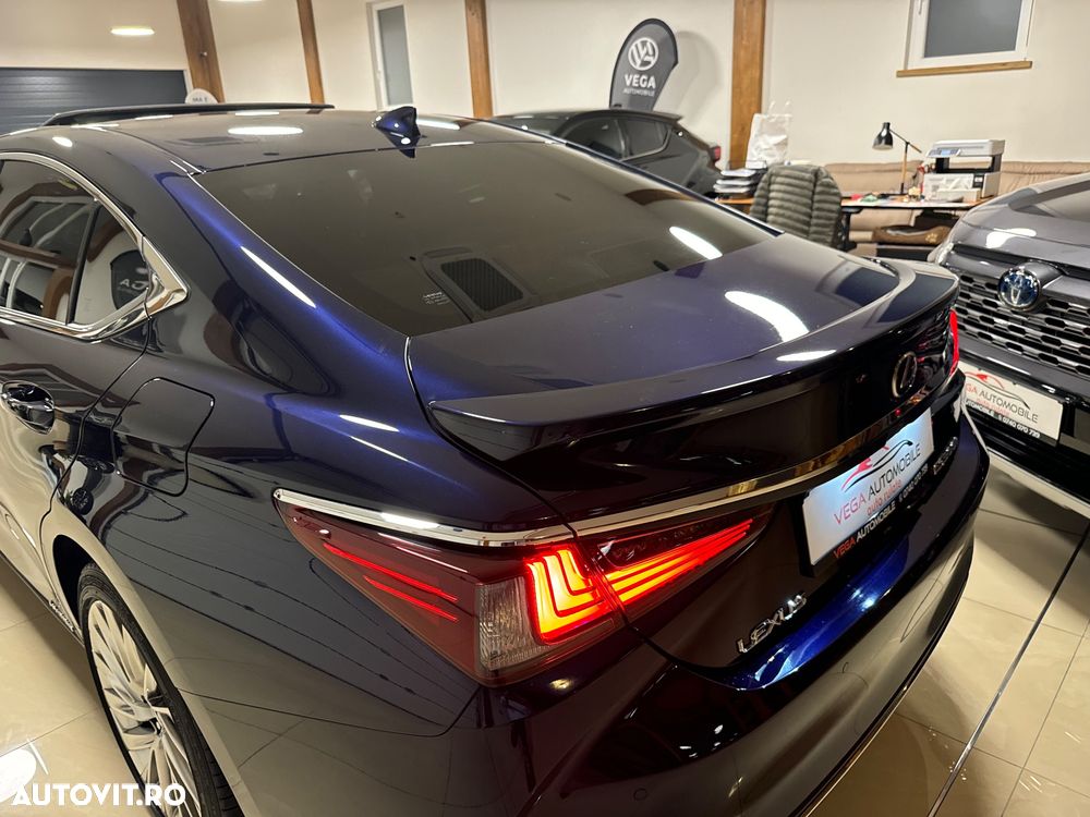 Lexus Seria ES - 32