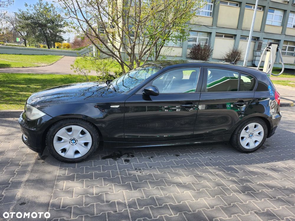 BMW Seria 1 120i - 1