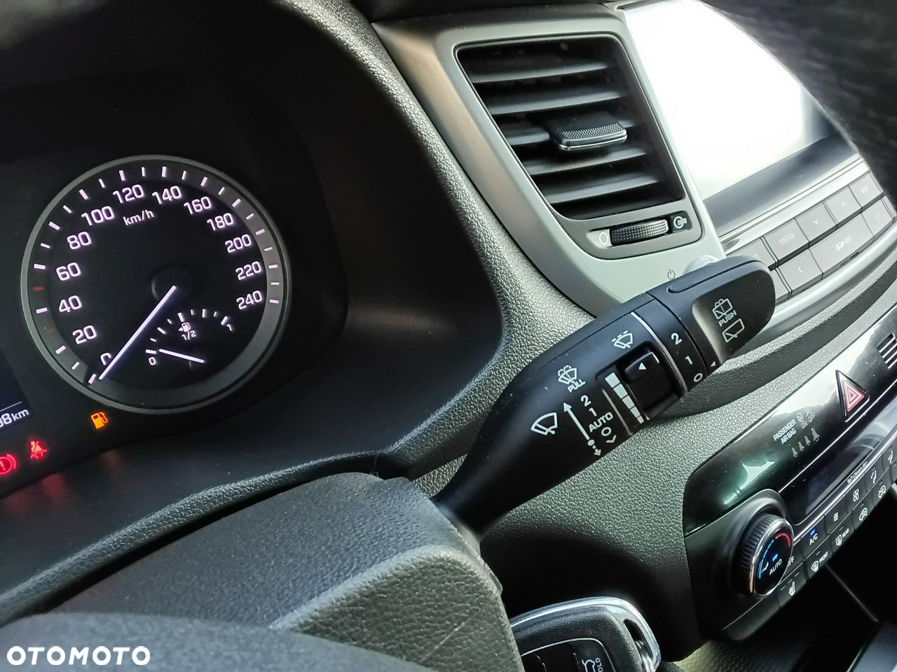 Hyundai Tucson 1.6 GDi Comfort 2WD - 28