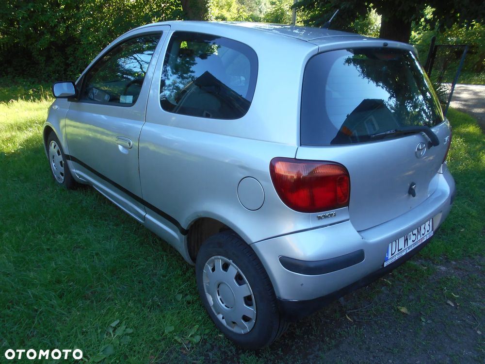 Toyota Yaris 1.3 Sol - 4