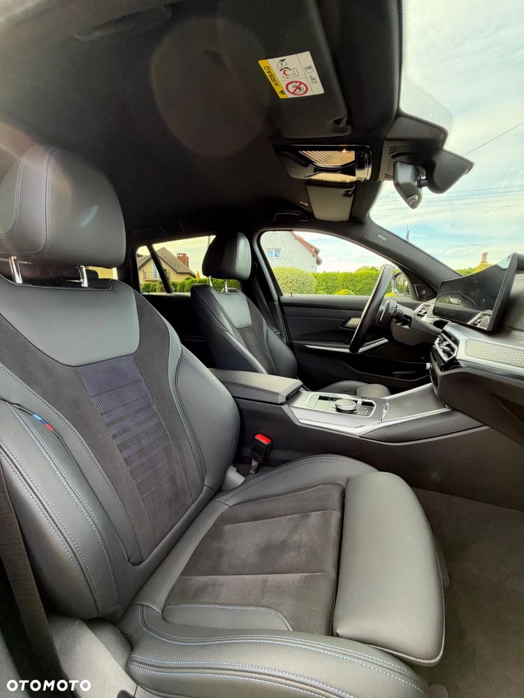 BMW Seria 3 320d xDrive M Sport - 26