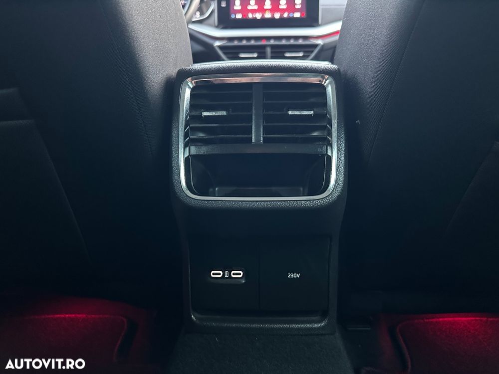 Skoda Octavia Combi Diesel 2.0 TDI DSG Ambition - 27