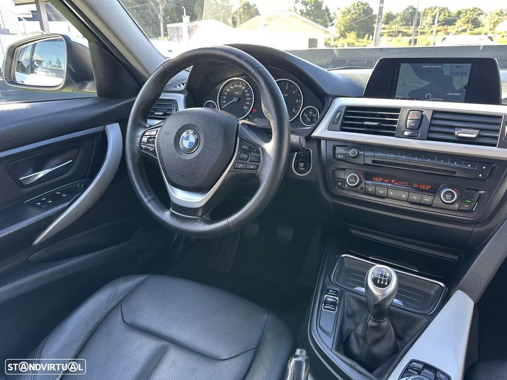 BMW 318 d Sport Line - 27