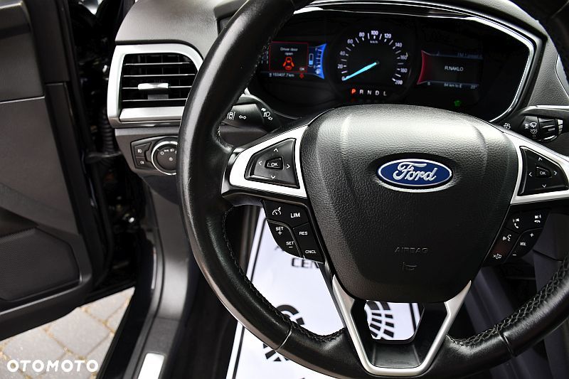 Ford Mondeo 2.0 Hybrid Titanium - 19