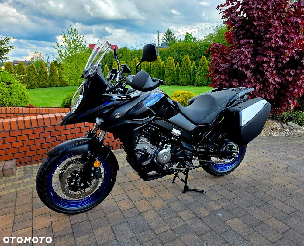 Suzuki V-STROM - 1
