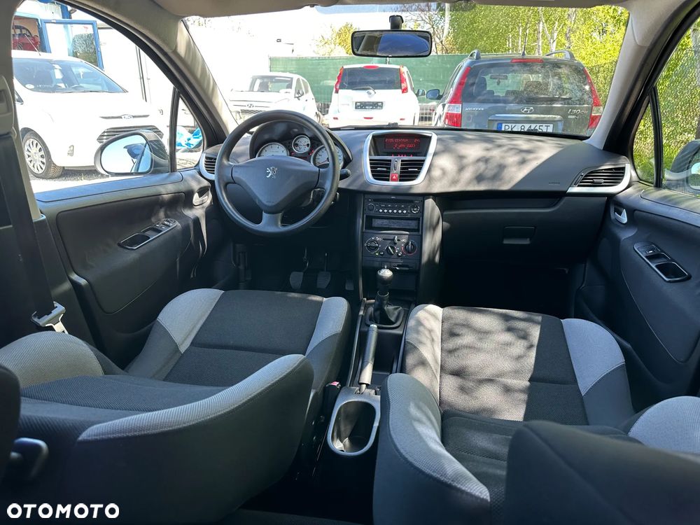 Peugeot 207 75 Urban Move - 24