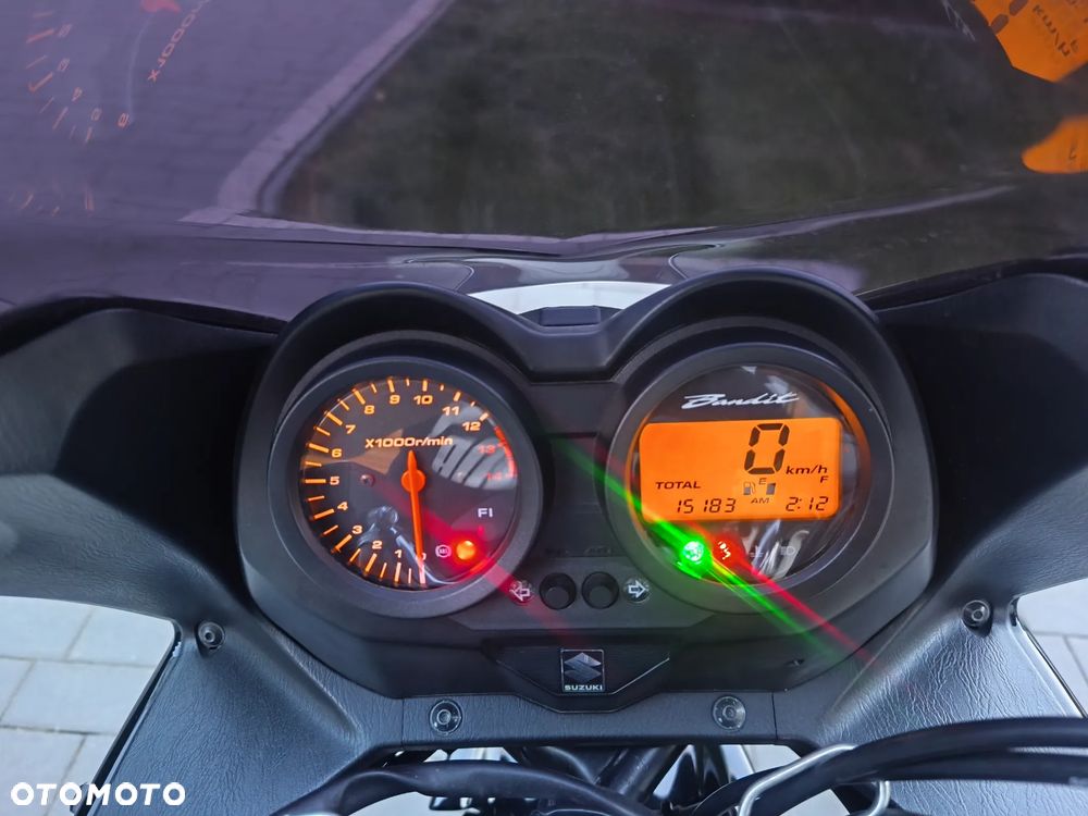 Suzuki Bandit - 23