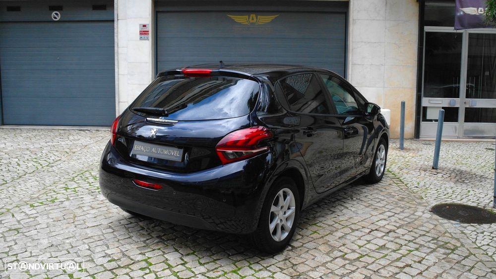 Peugeot 208 1.2 PureTech Active - 5