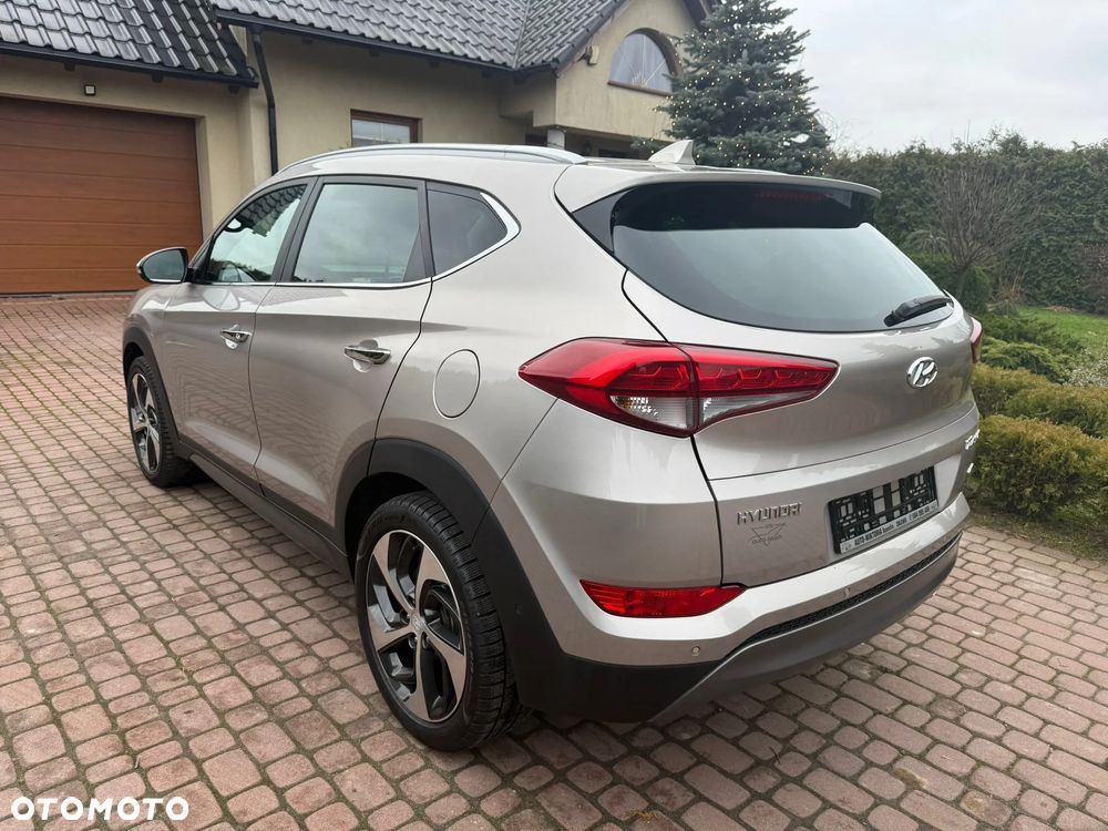 Hyundai Tucson 2.0 CRDI 4WD Automatik Style - 3