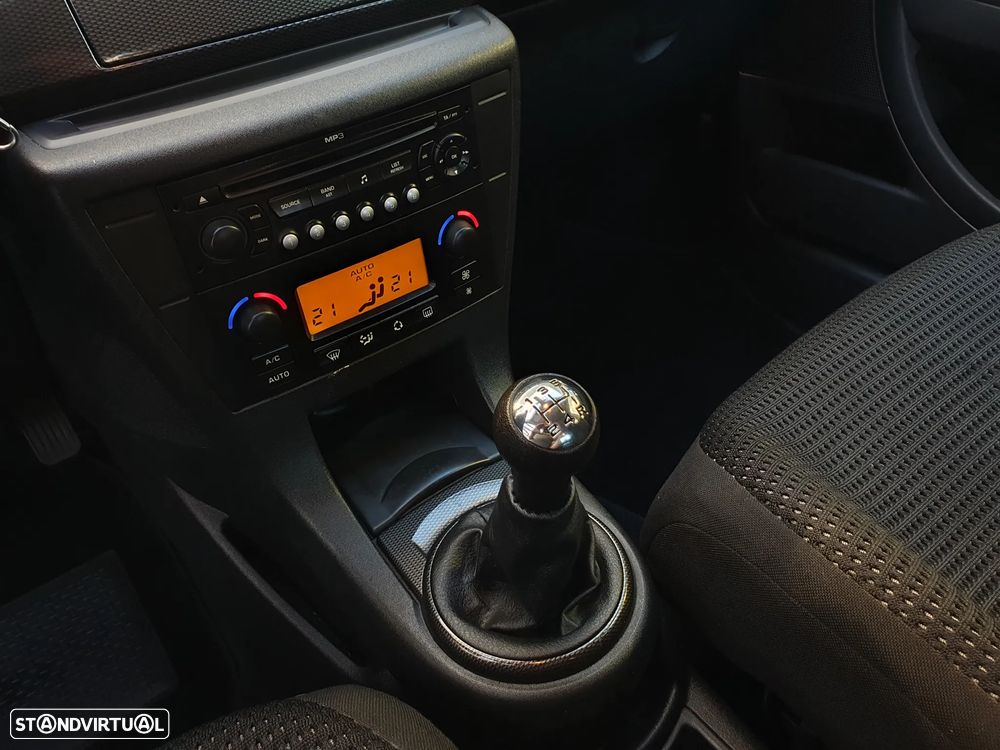 Citroën C4 1.6 HDi SX - 11