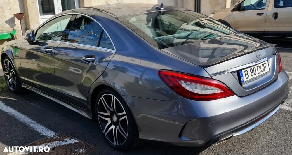 Mercedes-Benz CLS 500 4MATIC Aut - 3