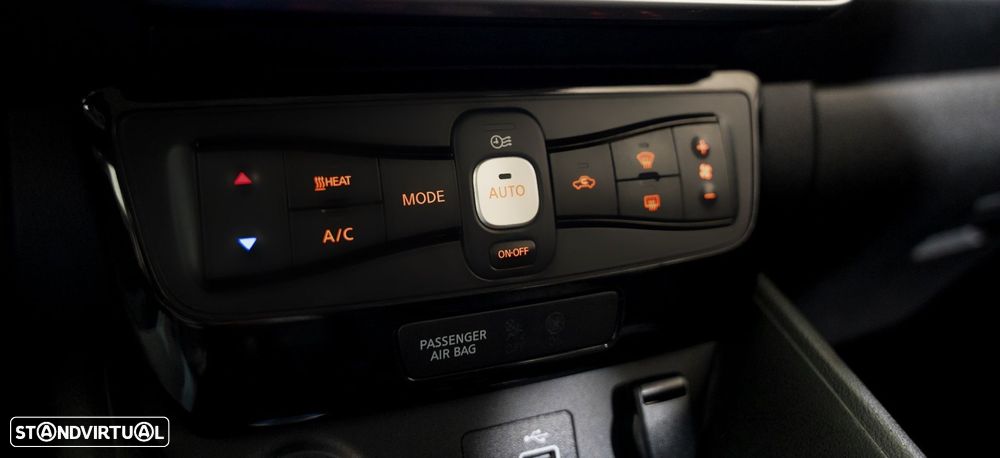Nissan Leaf Acenta - 7
