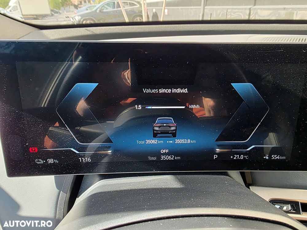 BMW iX xDrive50 - 12