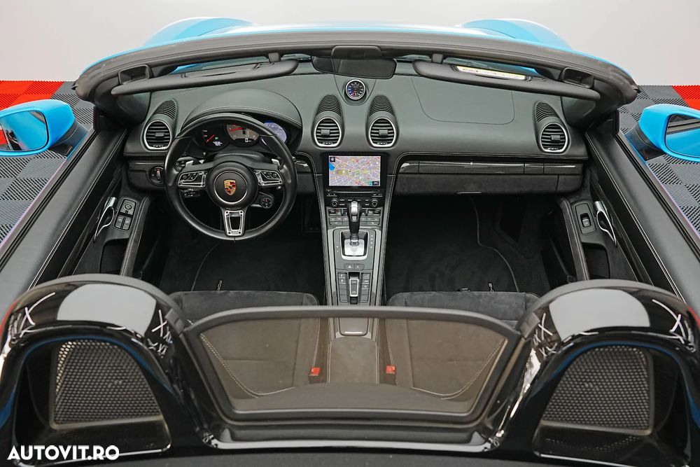 Porsche Boxster 718 GTS PDK - 2