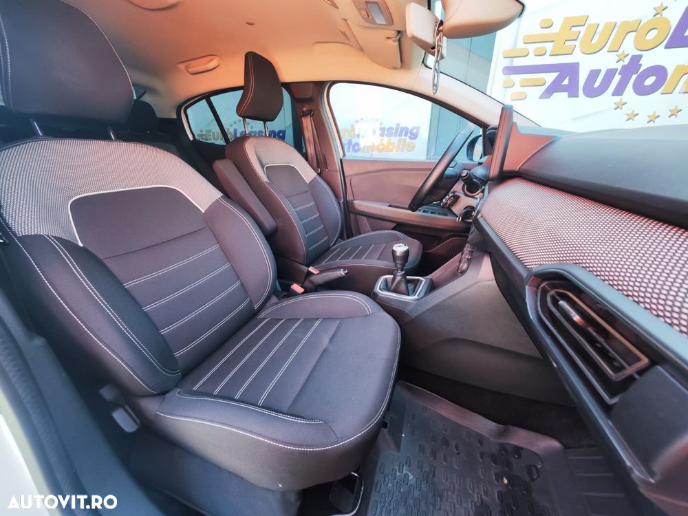 Dacia Logan TCe 90 MT6 Prestige - 17