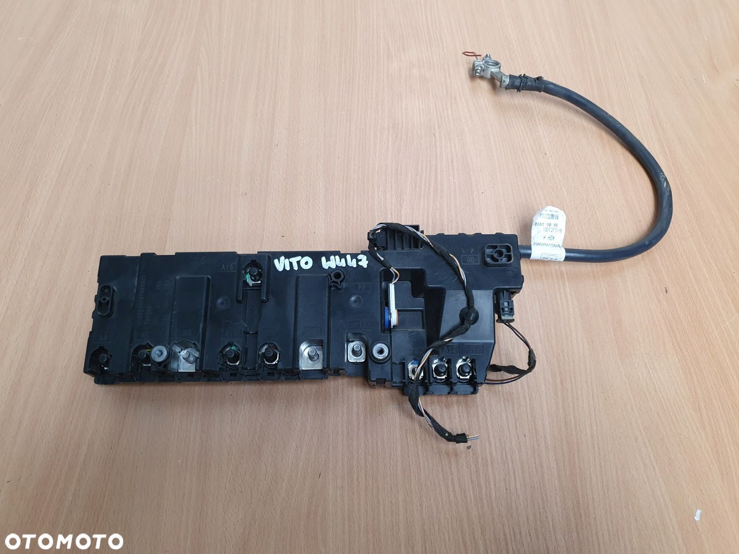 SKRZYNKA BEZPIECZNIKÓW KLEMA BEZPIECZNIK MERCEDES VITO W447 A4475407880 - 1