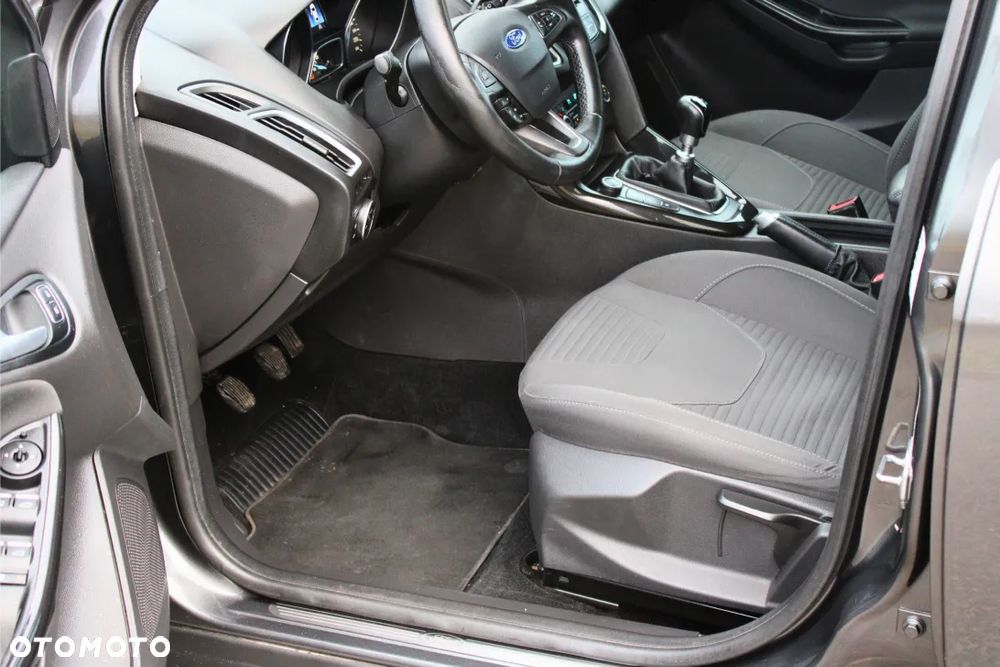 Ford Focus 1.5 TDCi ECOnetic 88g Start-Stopp-System Titanium - 12